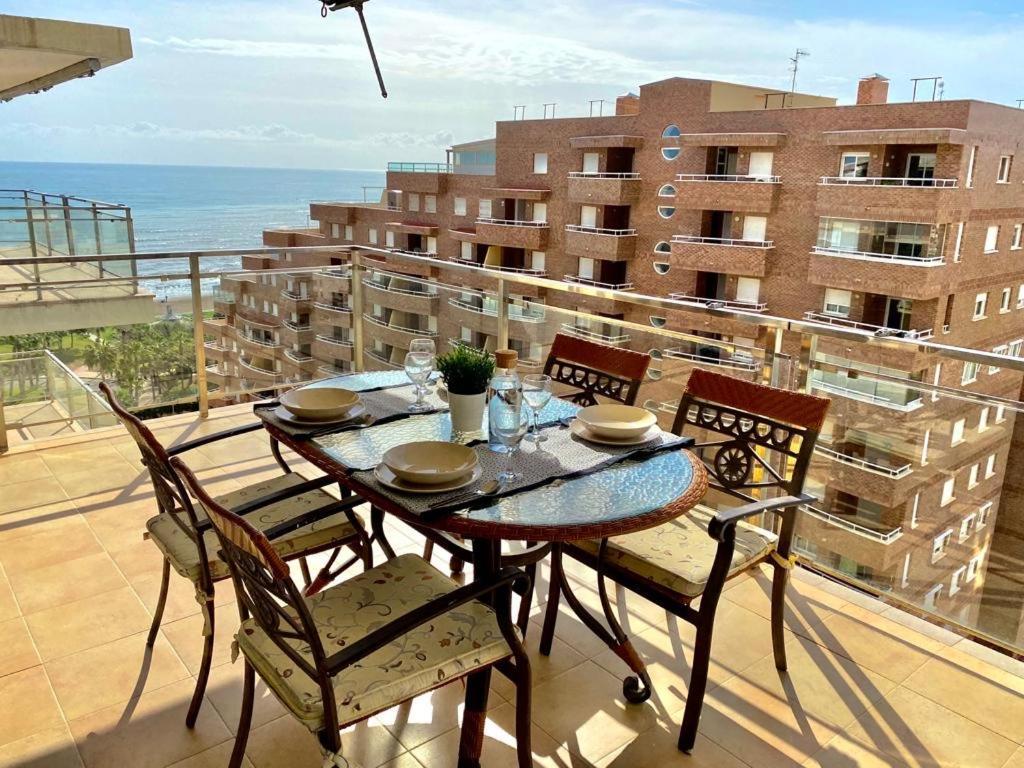 Las Terrazas I Magic World, Con Movistar Total, Disney Plus, Prime Y Mas Servicios Streaming Oropesa del Mar Luaran gambar